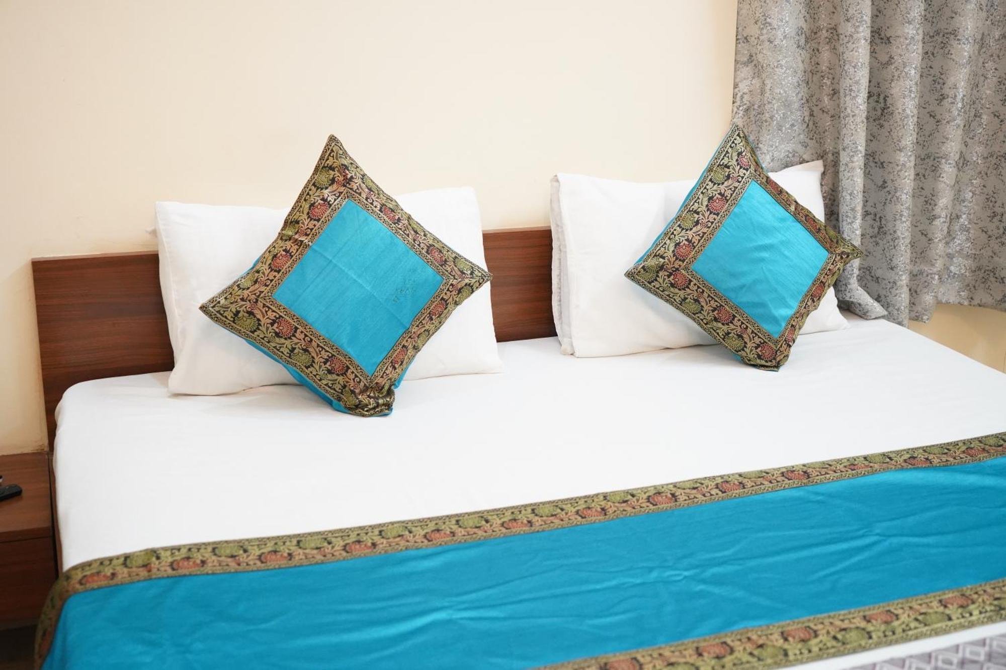 Kashi Paradise Stay Varanasi Bagian luar foto