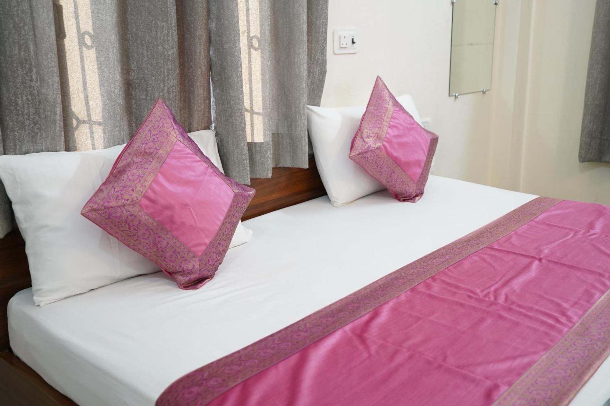 Kashi Paradise Stay Varanasi Bagian luar foto