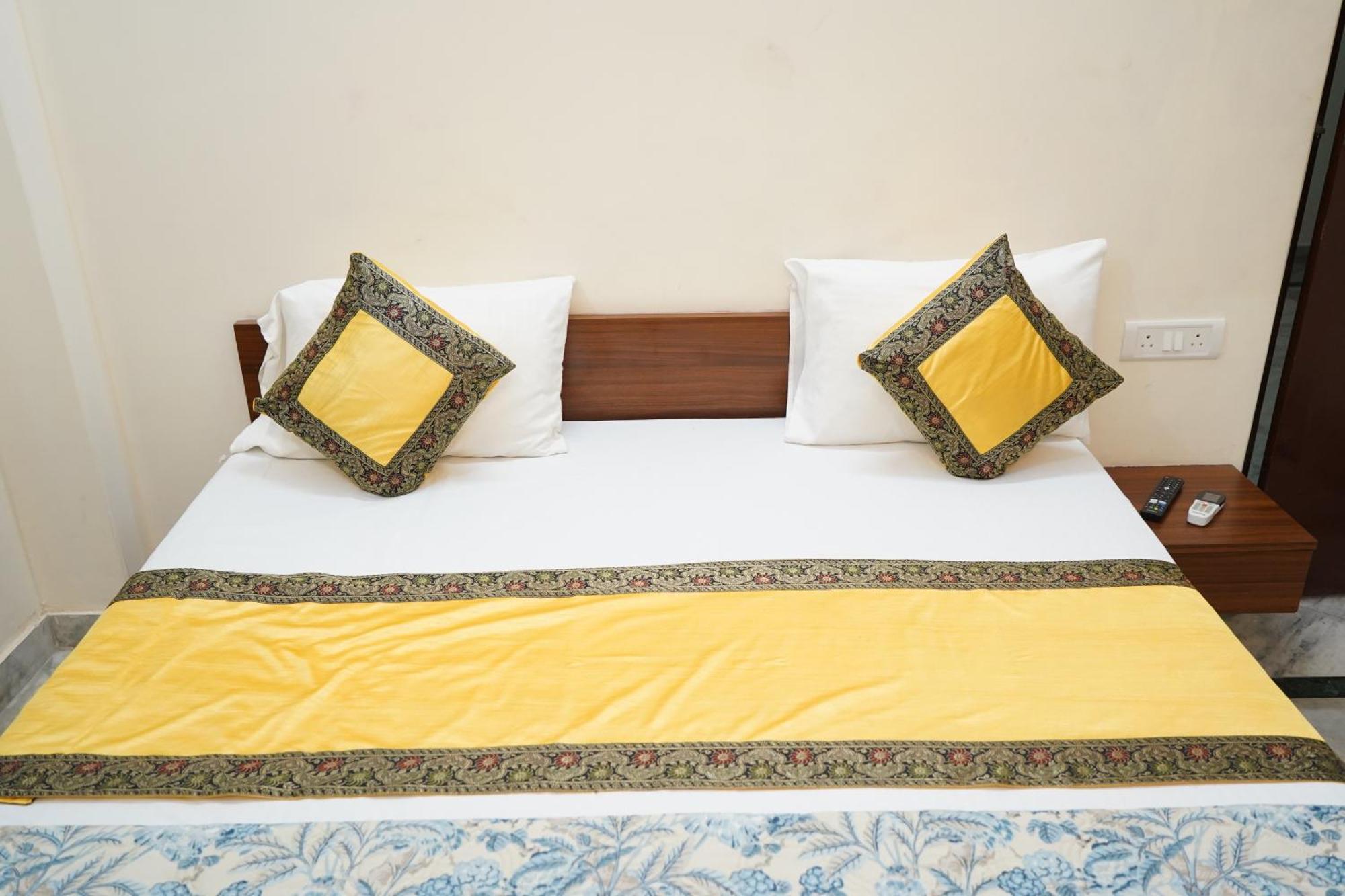 Kashi Paradise Stay Varanasi Bagian luar foto