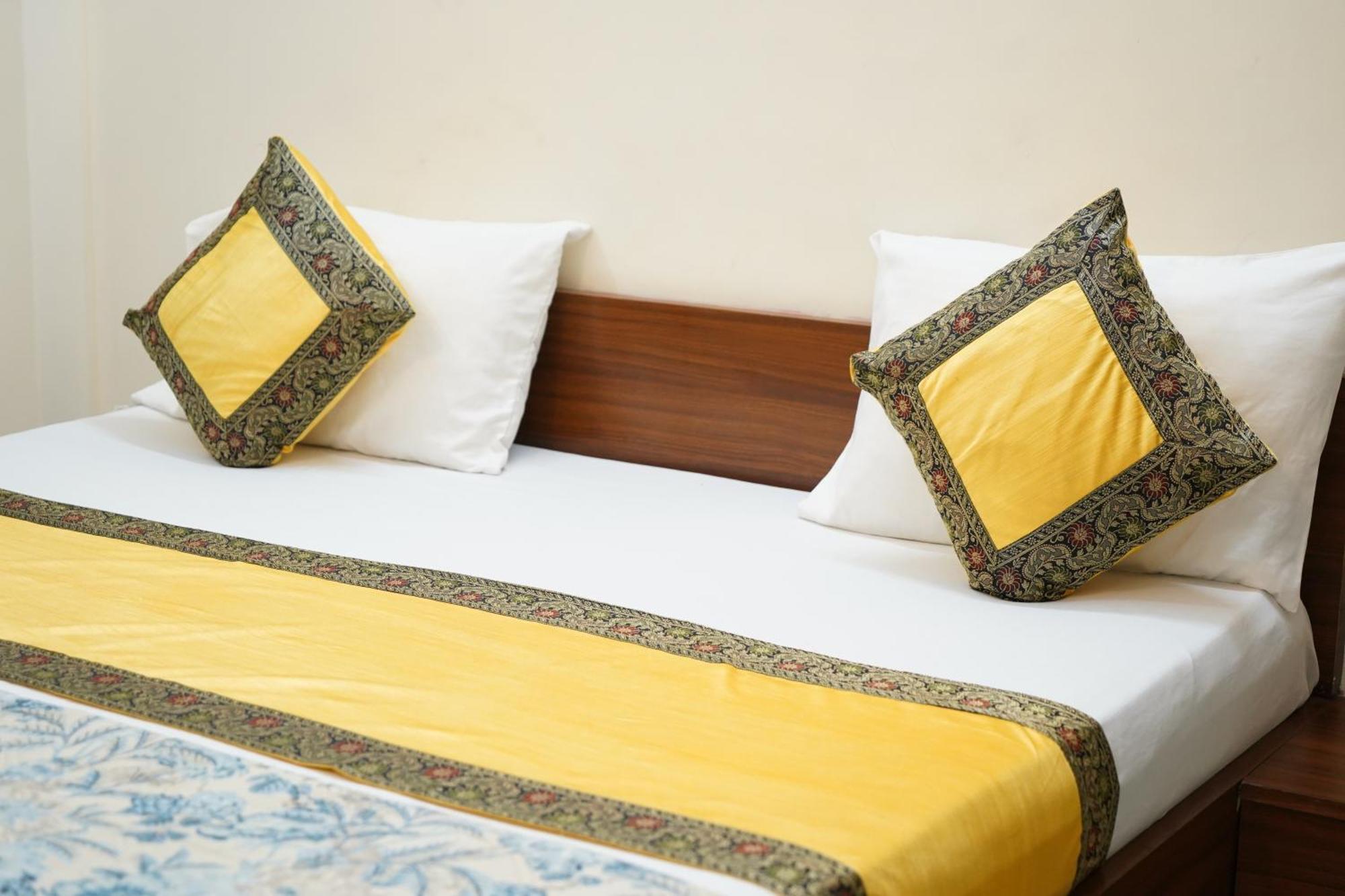 Kashi Paradise Stay Varanasi Bagian luar foto